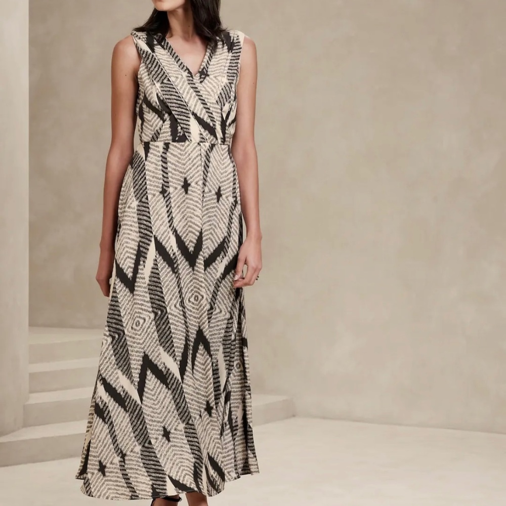 Banana Republic Pintuck Bodice Maxi Dress